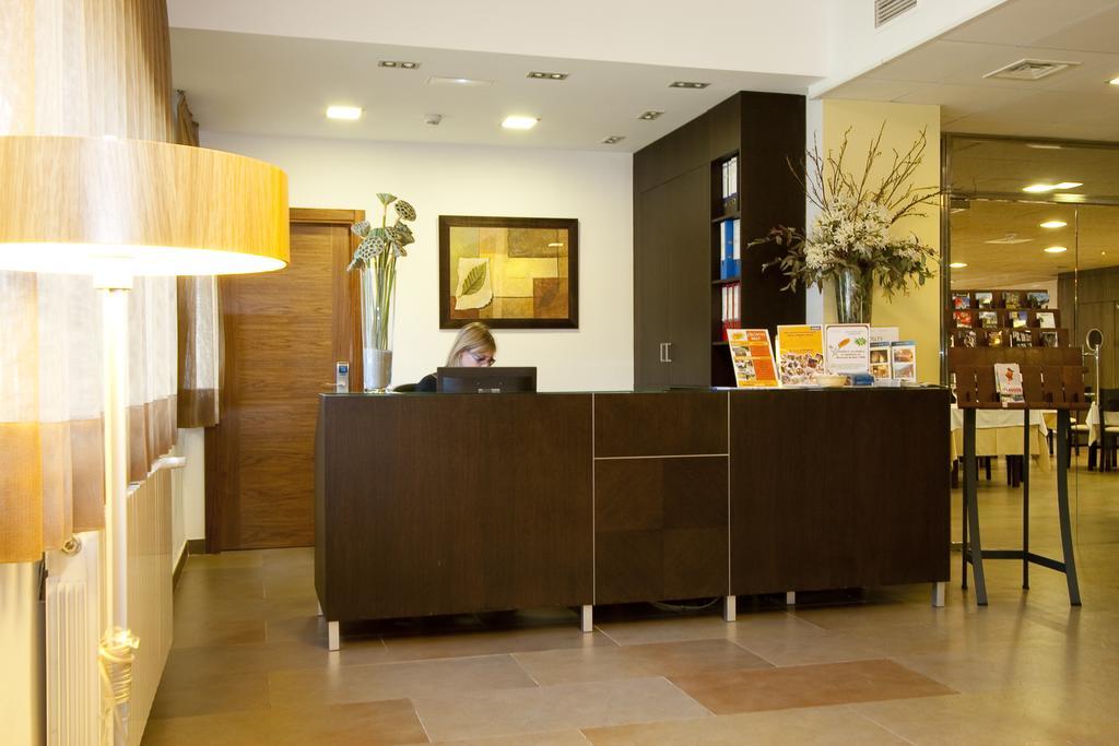 Nubahotel Vielha Bagian luar foto