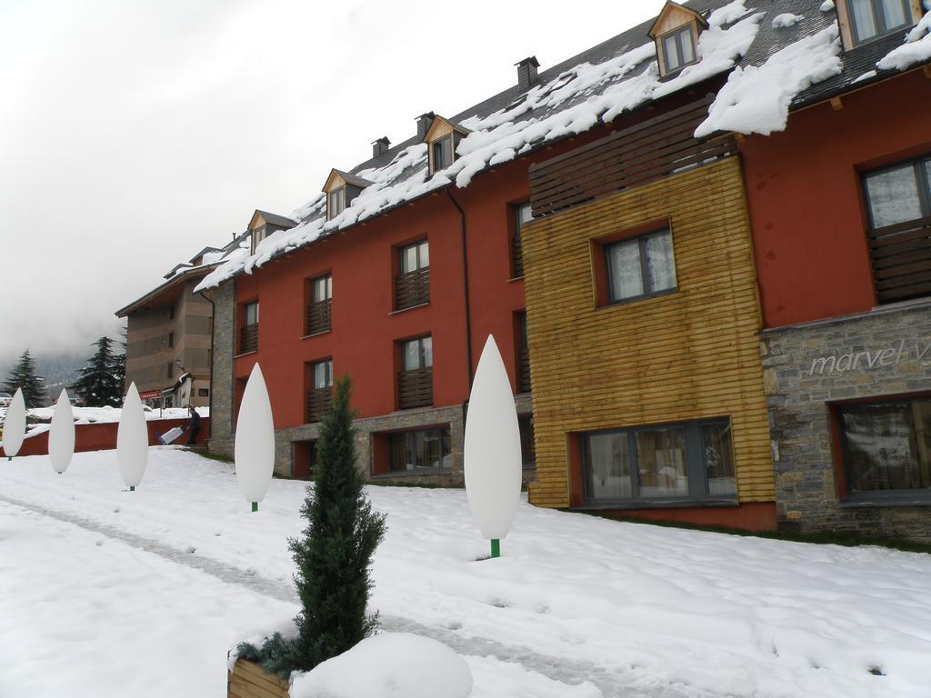 Nubahotel Vielha Bagian luar foto