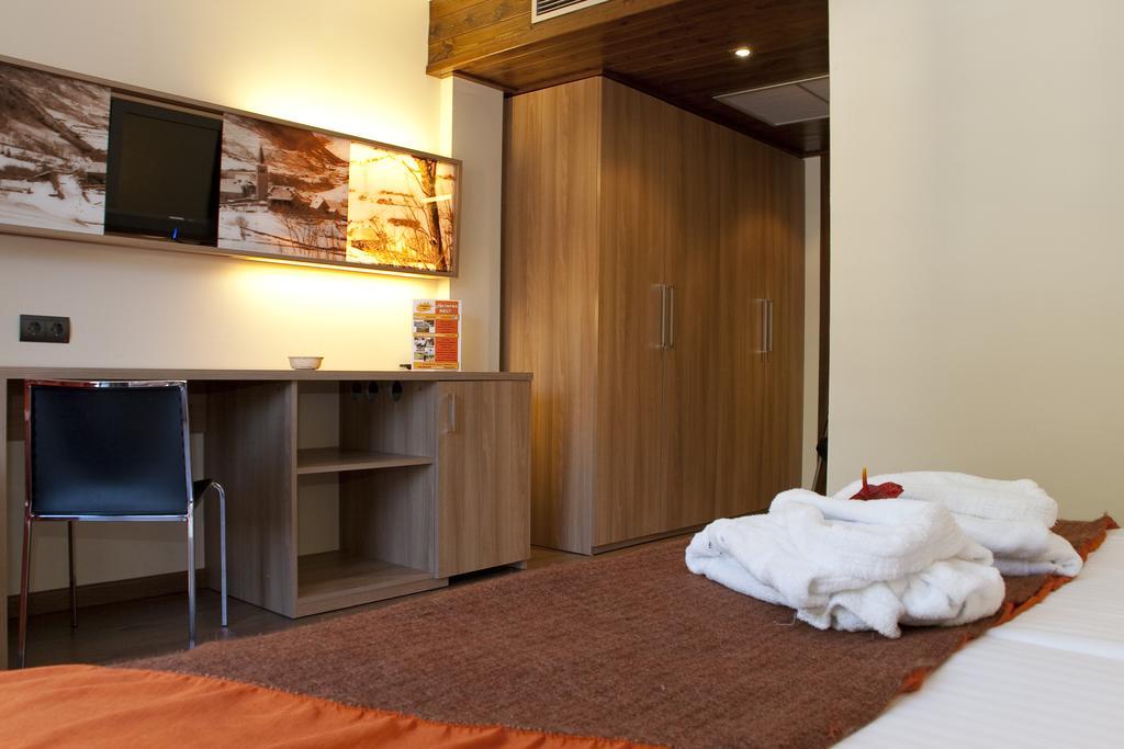 Nubahotel Vielha Ruang foto