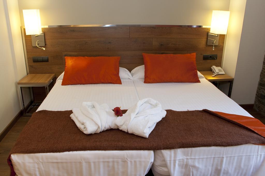 Nubahotel Vielha Ruang foto