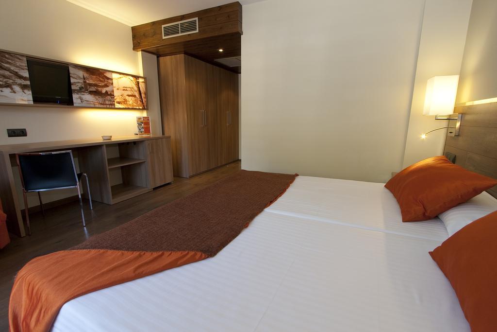 Nubahotel Vielha Ruang foto