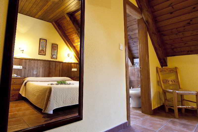 Nubahotel Vielha Bagian luar foto